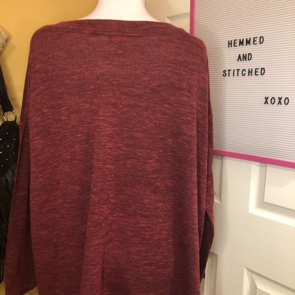 Old Navy Long Sleeve V Neck - Picture 3 of 7